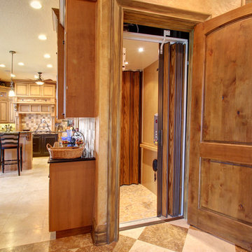 604 Brightwaters Residence