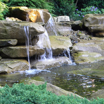 Bayvillage Water Feature