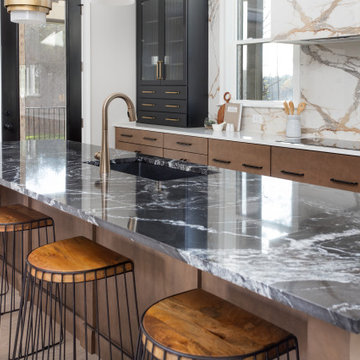 Eternal Gold Porcelain Hood & Backsplash