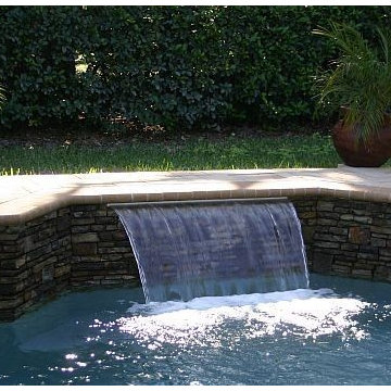 139 - Quaint Backyard Pool