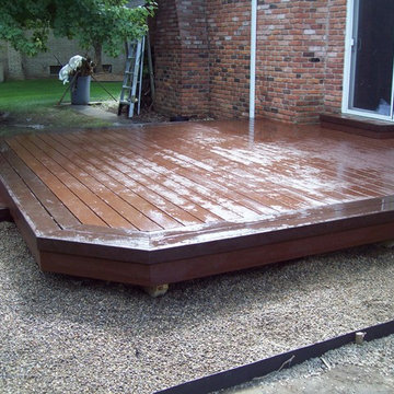TREX TRANSCENDS FIRE PIT COLOR DECK WITH VL BORDER