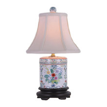 smal porcelain lamp
