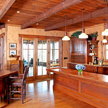 Lakefront Lodge by MossCreek