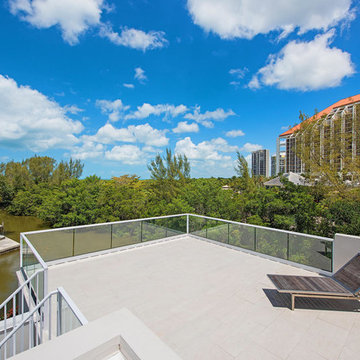 Modern Naples Starfish Residence
