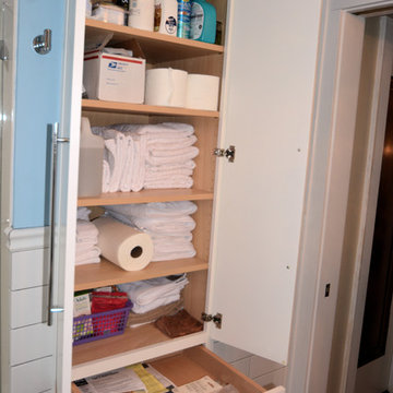 Bathroom Linen Storage