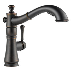 Delta Cassidy Single Handle Pull-Out Kitchen Faucet - Kitchen Faucets