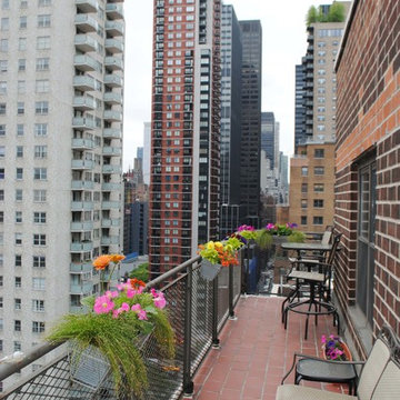 A Small Tudor City Apt in NYC Gets a Big Makeover