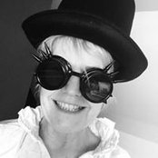 Martine Pitou's photo