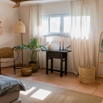 Wohnung am See im Holiday Style - Schlafzimmer im Boho Stil