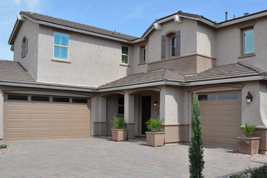 Inspiration for a contemporary home design remodel in Tampa