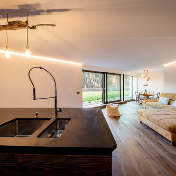 Küche in Altholz, begehbarer Schrank - Cucina in legno vecchio, cabina armadio