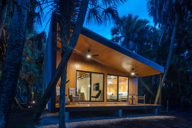 Contemporary Exterior by Josh Wynne Construction