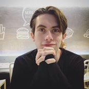 Max Henwood's photo