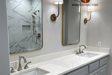 Bathroom - modern bathroom idea in Dallas