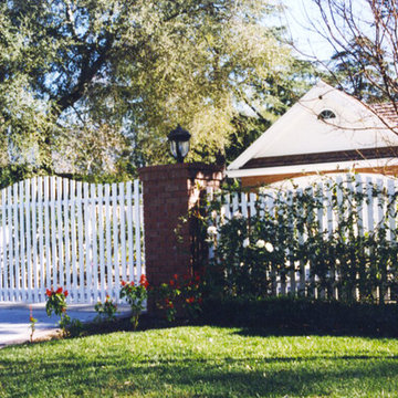 Gate and Fence picket style