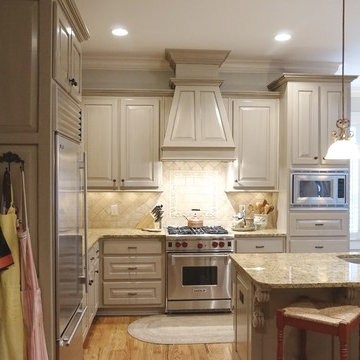 Painted & Glazed Traditional Kitchen