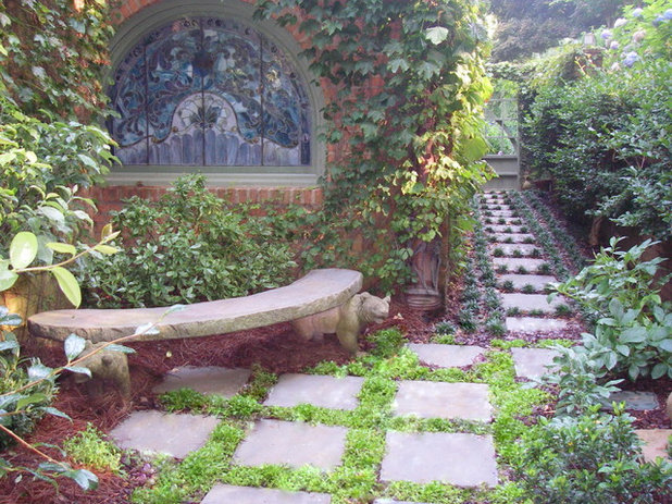 Классический Сад by Home & Garden Design, Atlanta - Danna Cain, ASLA