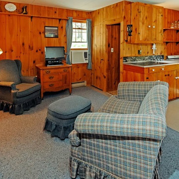 ACTIVE: Lake Wicwas Waterfront Cottage