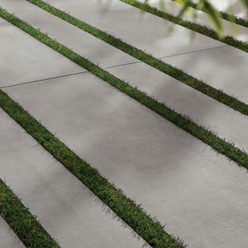 Modern patio with large concrete pavers