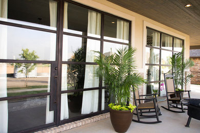 Transitional home design photo in Austin