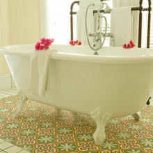 tub and towel warmer