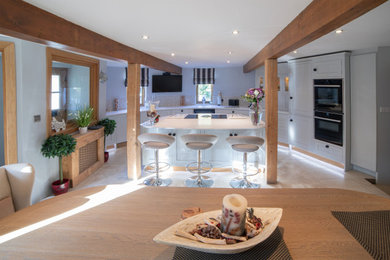 Photo of a modern kitchen in Kent.
