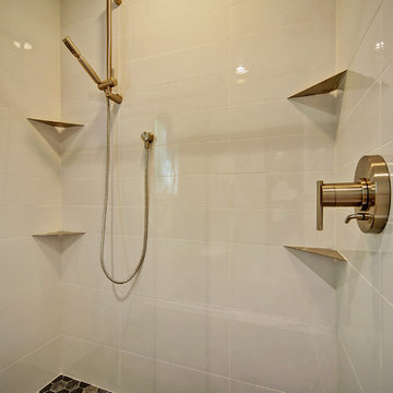 W Mercer Way Residence