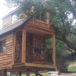 Custom Tree House - Backyard Play