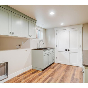 Lake Oswego | Mid-Century Modern Craftsman Home Remodel