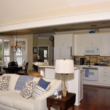 Mandarin Cased Openings And Crown Molding