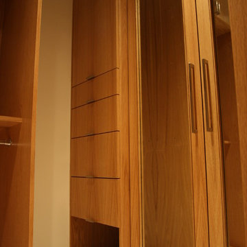 Bath/Closet