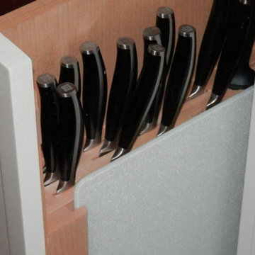 Knife storage
