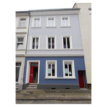 Stadthaus Straßenansicht mit neuer Fassadengestaltung