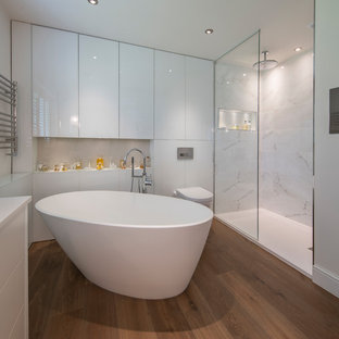 Salle De Bain Avec Un Carrelage Gris Surrey Photos Et