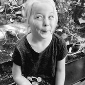 Tami Hanson's photo