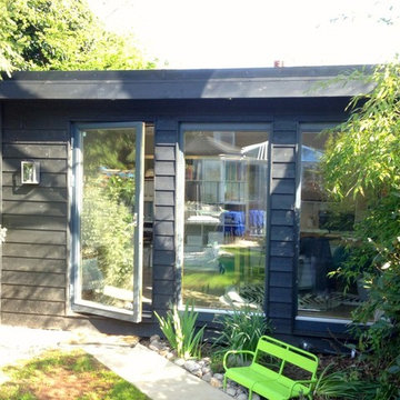 Office Noir Pod