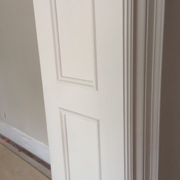 Oakville, Colonial casing with backband