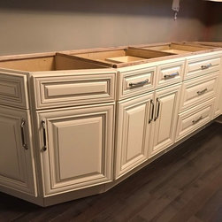 CREAM GLAZE MAPLE KITCHEN - Products