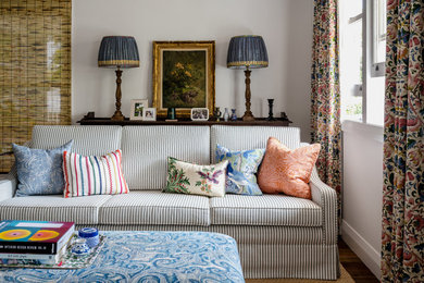 Photo of a traditional living room in Brisbane.