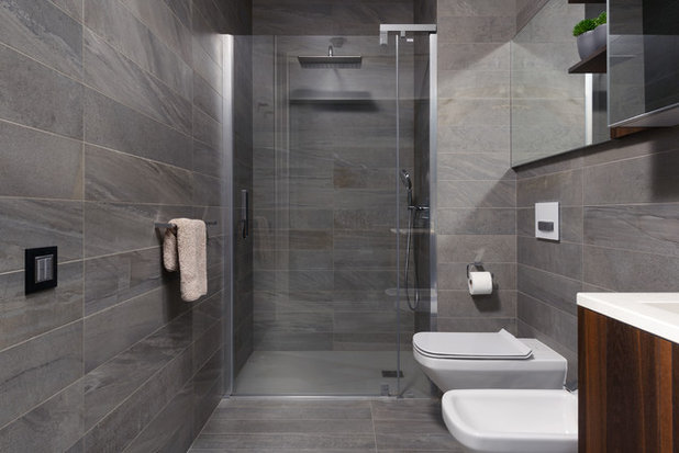 Современный Ванная комната by Materia 174