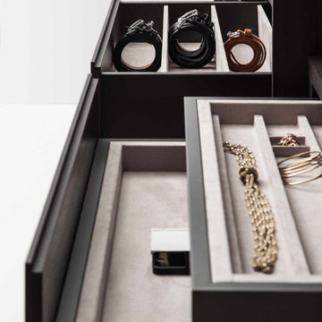 Modern Closet