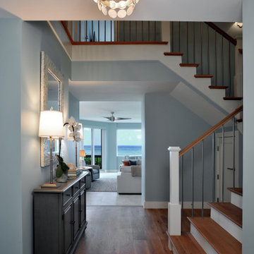 Classic Beach Home-Entrance