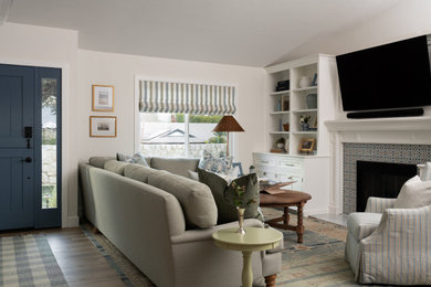 Transitional living room photo in San Diego