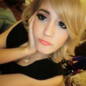 MiNa Phanthavong's photo