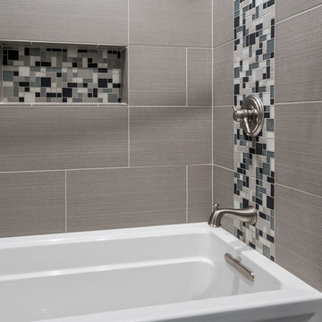 Craftsman Country Shower & Tub