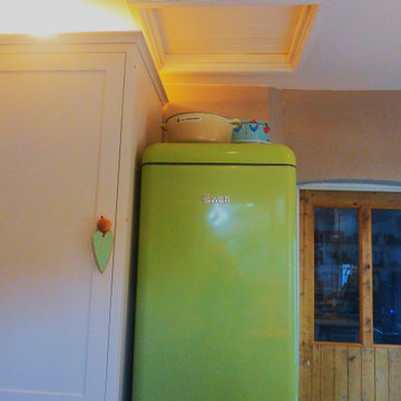 Small cottage kitchen