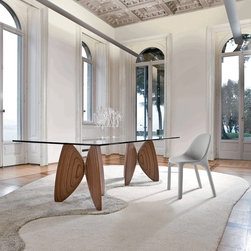 Vanessa Table by Bonaldo - Dining Tables