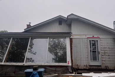 Example of a classic home design design in Other