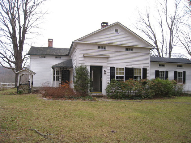 Traditional  Circa 1700 in NY