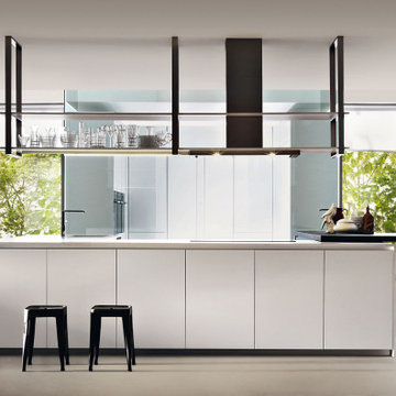 Hi Line kitchen range by Pietro Ferruccio